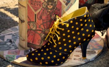 Do czego lakierowane mokasyny?