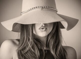 Czy srebrne buty są modne?