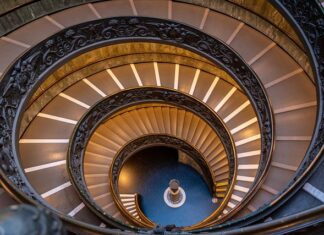 Dlaczego papież nosi czerwone buty?