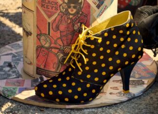 Do czego różowe mokasyny?