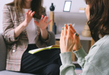 Czym się różni psychiatra od psychologa? Czym się różni psychiatra od psychologa